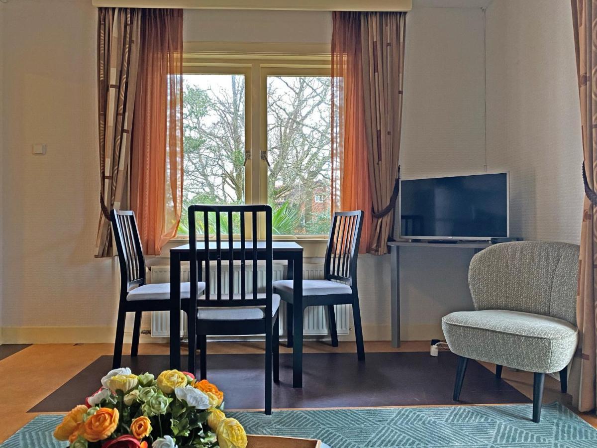 Villa Prinsenhof # Zestien Bergen Buitenkant foto