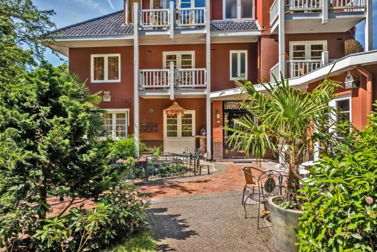Villa Prinsenhof # Zestien Bergen Buitenkant foto